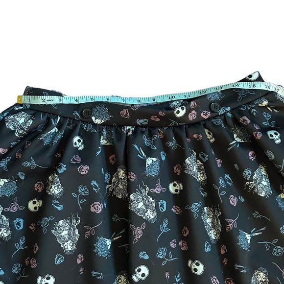 The Corpse Bride skirt, size XL junior’s. Classic skater skirt with pockets - Picture 2 of 11